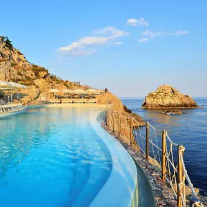 4* מלון Capotaormina