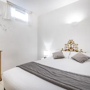 https://gli-avelli.it-tuscanyhotel.com