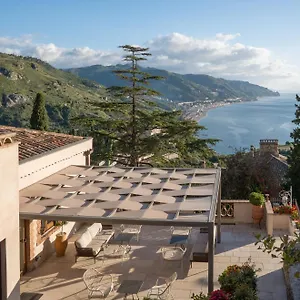 https://hotel-villa-fiorita-taormina.taorminaitalyhotels.com
